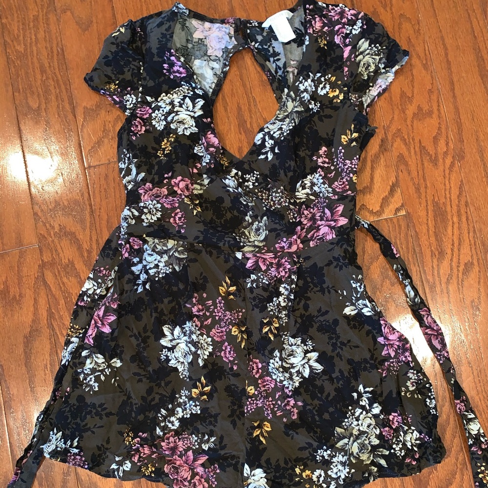 Open back romper - Picture 4 of 4